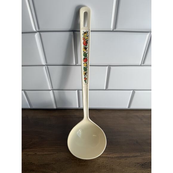 Vtg Ekco USA Nylon Plastic Ladle Soup Sauce 12” Cream/Almond - Picture 1 of 8